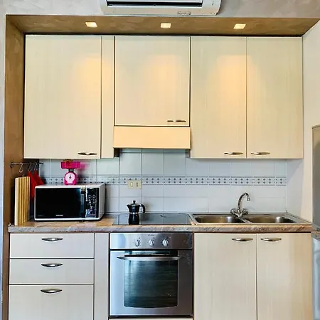 Nick Apartment - Gardacase Net Sirmione